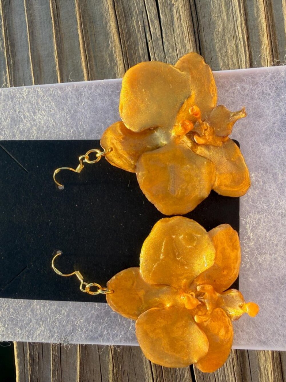 Real Orchid Resin Earrings | Gold Flake Dangle Drop | Preserved Flower - Picture 4 of 4